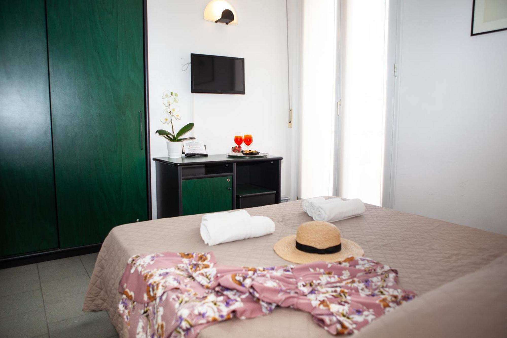 Hotel La Torretta Bramante Rimini Extérieur photo